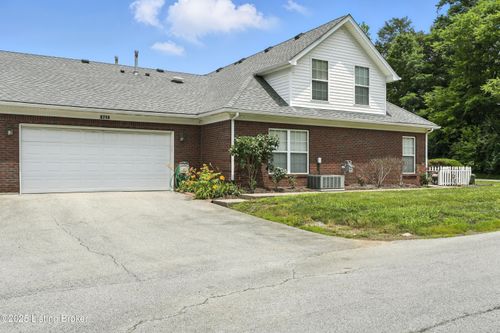 8714 Applegate Village Dr, Louisville, KY, 40219-4688 | Card Image