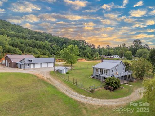 881 S Mountain Rd, Bostic, NC, 28018-8596 | Card Image