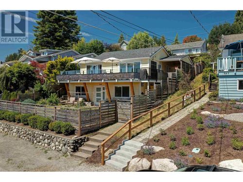543 Sargent Rd, Gibsons, BC, V0N | Card Image