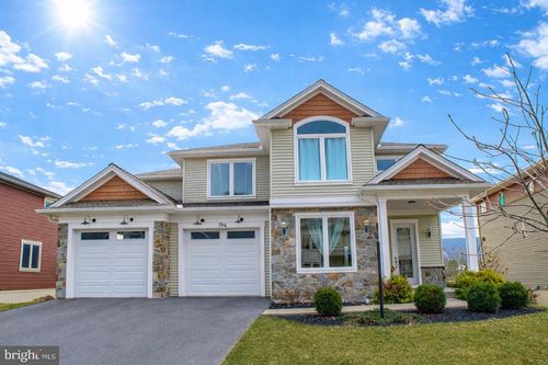 194 Derek Dr, BOALSBURG, PA, 16827-1153 | Card Image