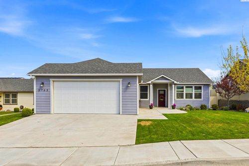3763 S Sherman St, Kennewick, WA, 99338-2081 | Card Image