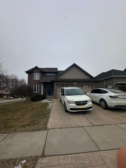 100 Southview Court, Woodstock, ON, N4S9A5 | Card Image