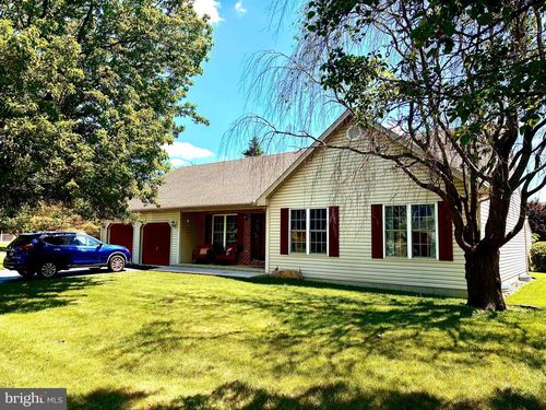 4580 Green Tree Rd, READING, PA, 19606-8907 | Card Image