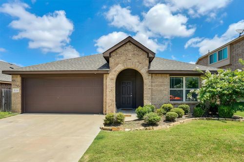 816 Oriel Cir, Crowley, TX, 76036-1399 | Card Image