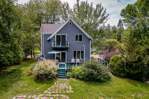127 Washington Street, Camden, ME, 04843 | Card Image