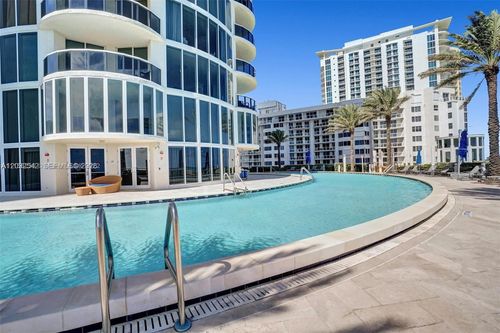 1203-17201 Collins Ave, Sunny Isles Beach, FL, 33160-3475 | Card Image