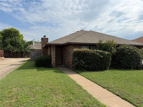 4621 Sausalito Dr, Arlington, TX, 76016-1947 | Card Image