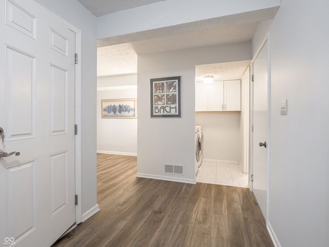 7629 Farm View Cir W, Condo with 2 bedrooms, 2 bathrooms and null parking in Indianapolis IN | Image 29