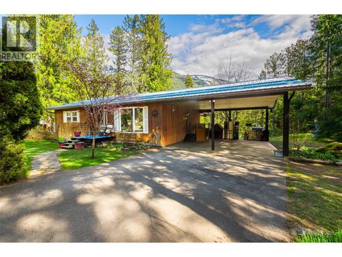 16324 Bowe Rd, Crawford Bay, BC, V0B1E0 | Card Image