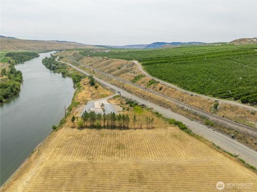 624 Monse River Rd, Brewster, WA, 98812-9670 | Card Image