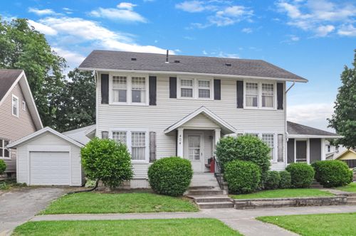 404 Vine St, Greenville, OH, 45331-1452 | Card Image