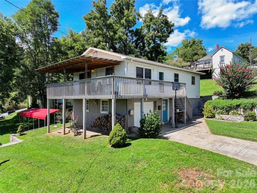 83 Rocky St, Canton, NC, 28716-3836 | Card Image