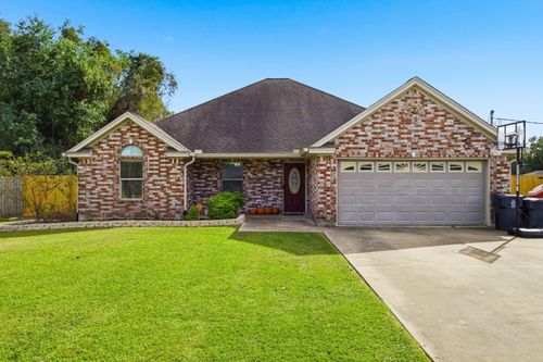 775 Bridgeview St, Bridge City, TX, 77611-4010 | Card Image