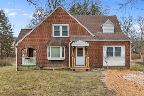 637 Freeport Rd, Butler, PA, 16002-9021 | Card Image