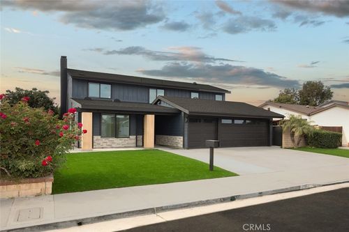 20401 Allport Ln, Huntington Beach, CA, 92646-5103 | Card Image