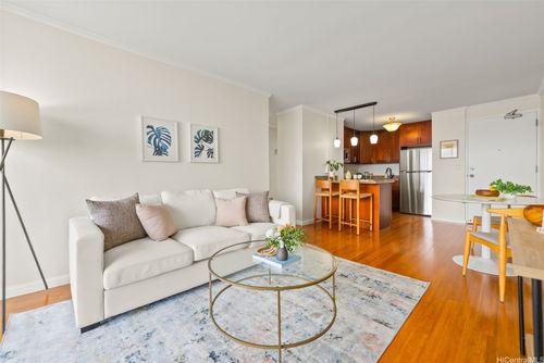 a75-2637 Kuilei St, Honolulu, HI, 96826-3217 | Card Image
