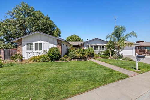 30 Walnut Tree Dr, Colusa, CA, 95932-3301 | Card Image
