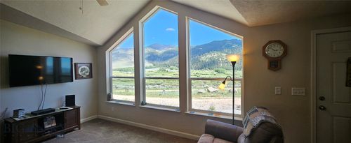 950 White Creek Ln, Polaris, MT, 59746 | Card Image