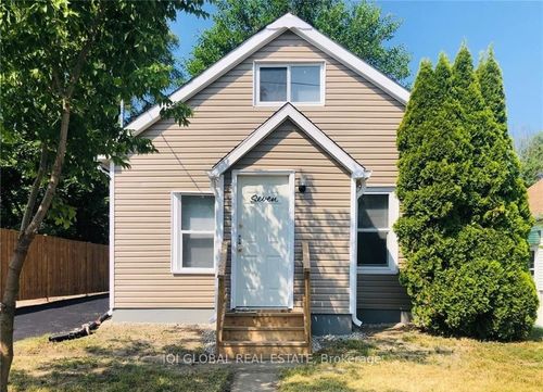 7 Lyman St, London, ON, N5Y1M5 | Card Image
