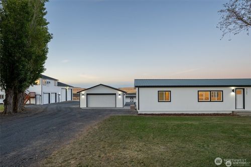 4286 Road 20 Ne, Soap Lake, WA, 98851-9543 | Card Image