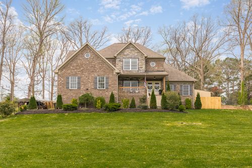 714 Eastland Ln, Lebanon, TN, 37090-5039 | Card Image