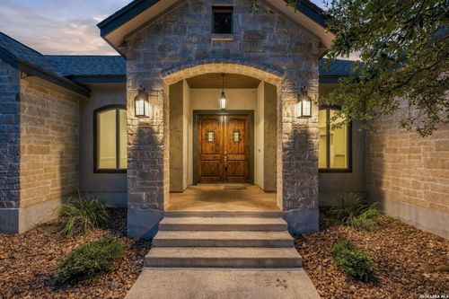 112 Rolling View Dr, Boerne, TX, 78006-7991 | Card Image