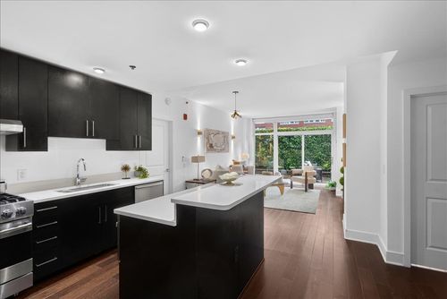 422-1100 Maxwell Ln, Hoboken, NJ, 07030-6893 | Card Image