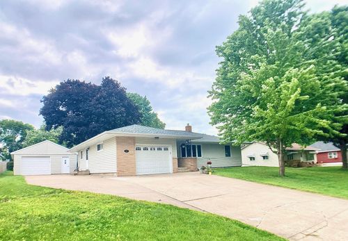 457 Division St, Gaylord, MN, 55334-2305 | Card Image