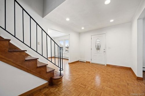 21 Apple Blossom Ln, East Patchogue, NY, 11772-4614 | Card Image