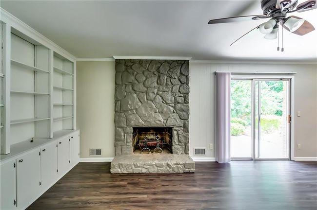 4342 Riverwood Cir, House other with 3 bedrooms, 3 bathrooms and 4 parking in Decatur GA | Image 7