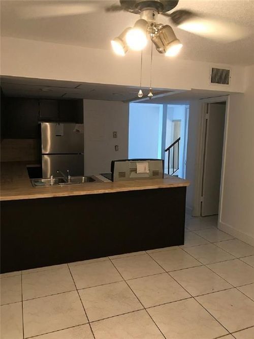 l3-8031 Lagos De Campo Blvd, Tamarac, FL, 33321-3861 | Card Image