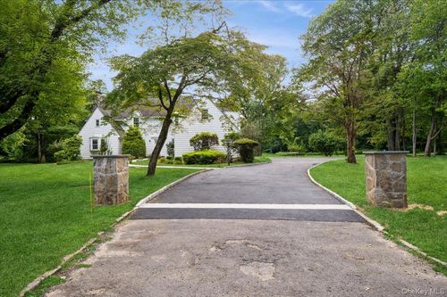 34 Wolfe Ln, Purchase, NY, 10577-1110 | Card Image