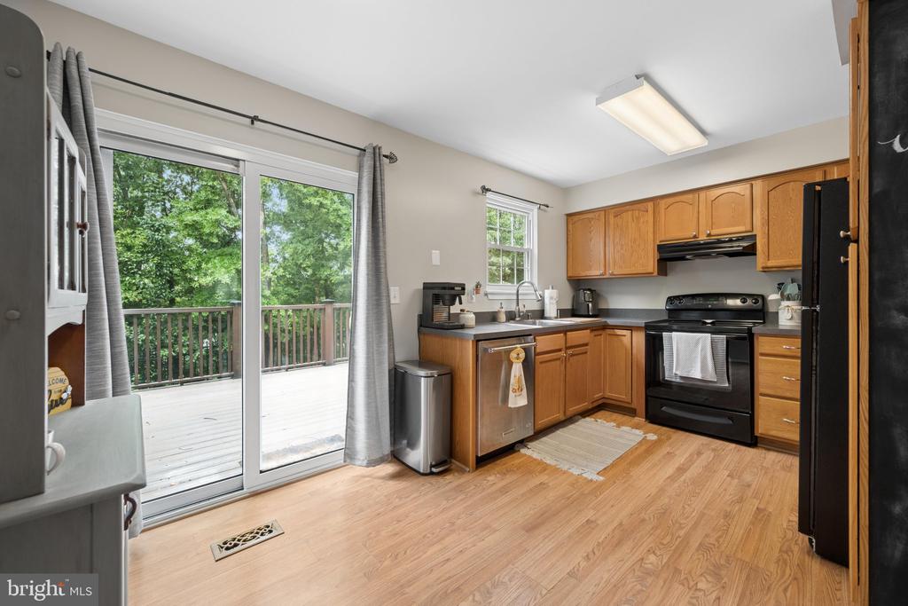 Residential in ELKRIDGE 4