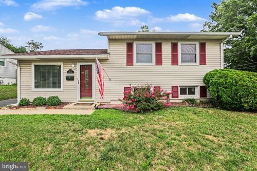 1000 Scenery Dr, HARRISBURG, PA, 17109-5321 | Card Image