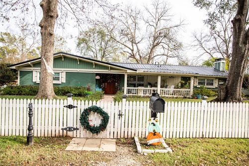 302 S Friou St, Jefferson, TX, 75657-1732 | Card Image