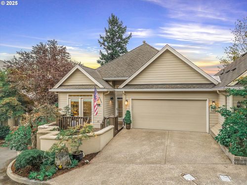 12 Morningview Ln, Lake Oswego, OR, 97035-8842 | Card Image