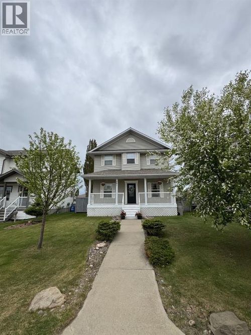 291 Pinnacle Dr, Grande Prairie, AB, T8W2P8 | Card Image