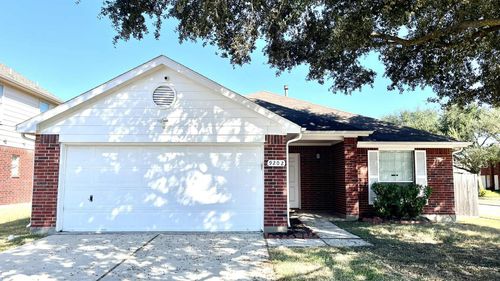 9202 Aberdeen Lake Dr, Houston, TX, 77095-4937 | Card Image