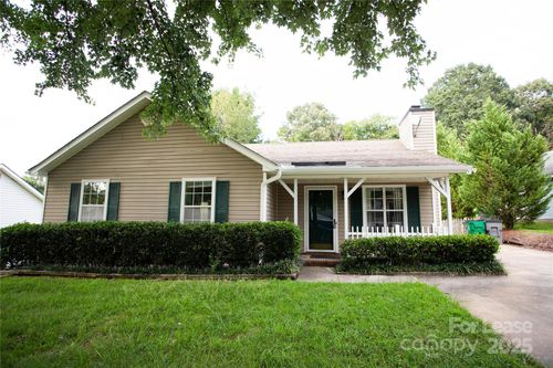 322 Cottonwood Park Dr, Charlotte, NC, 28214-8701 | Card Image