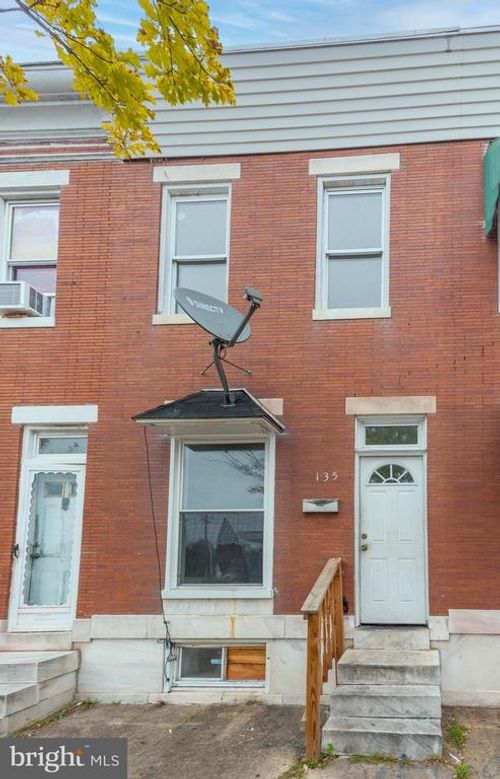 135 N Highland Ave, BALTIMORE, MD, 21224-1412 | Card Image