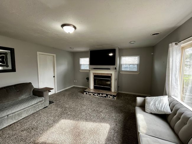 28755 Pierce St, House other with 3 bedrooms, 2 bathrooms and null parking in Southfield MI | Image 5