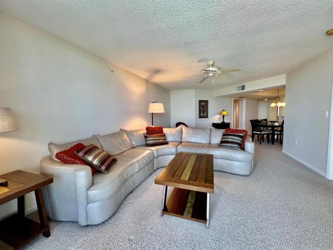 APT-404 - 3880 N Highway A1a, Condo with 2 bedrooms, 2 bathrooms and null parking in Hutchinson Island FL | Image 8