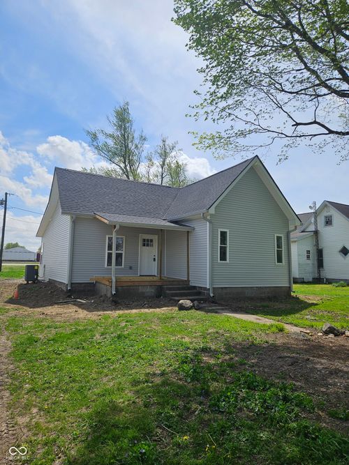 103 E Jefferson St, Kempton, IN, 46049-5011 | Card Image