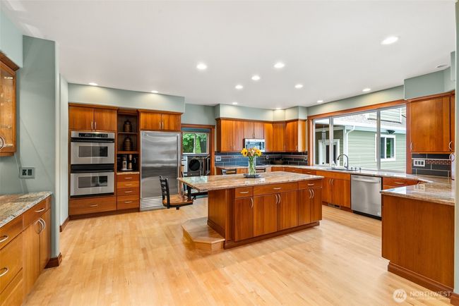 5417 Boulevard Extension Rd Se, House other with 3 bedrooms, 6 bathrooms and 4 parking in Olympia WA | Image 9
