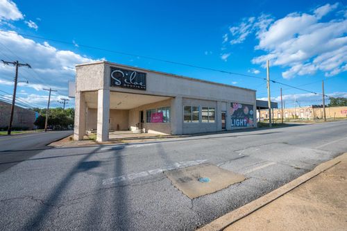 181 S Central Ave, Batesville, AR, 72501-6701 | Card Image
