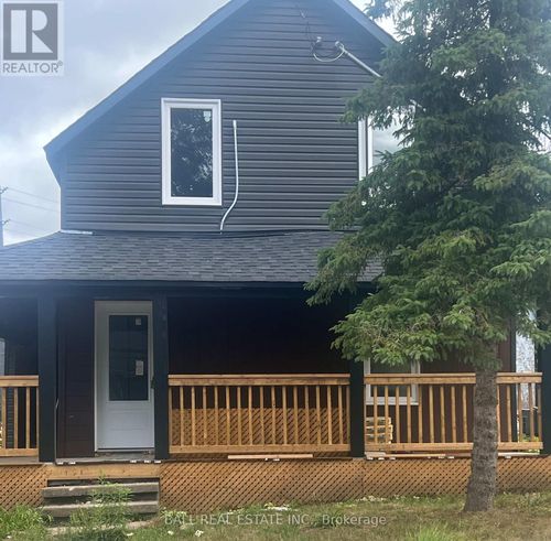 {{alt}} | Card Image