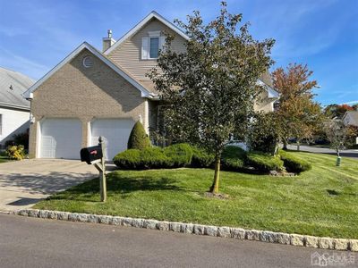 1 Westminster Drive, House other with 3 bedrooms, 3 bathrooms and null parking in Monroe NJ | Image 2