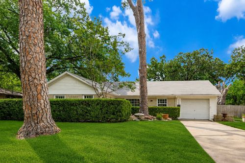 112 W Ireland Drive, Irving, TX, 75062 | Card Image