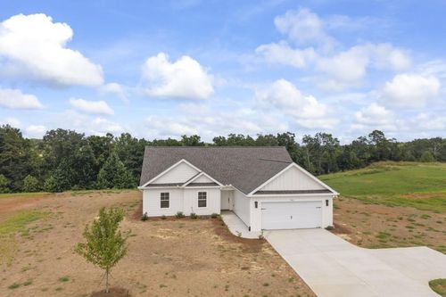 561 Racetrack Rd, Toccoa, GA, 30577-6877 | Card Image