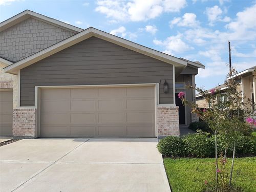 9881 Grosbeak Ln, Magnolia, TX, 77354-7027 | Card Image